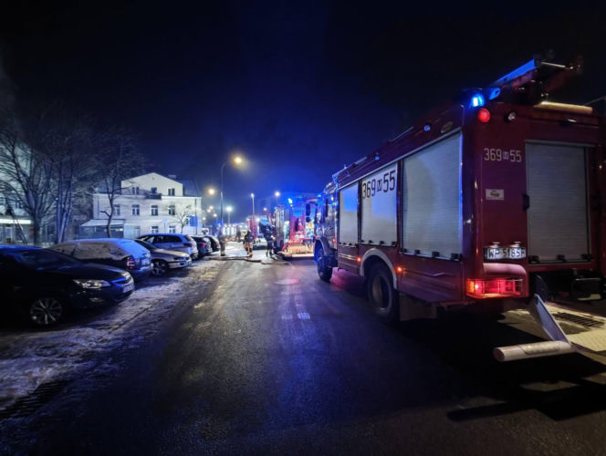 5 osób trafiło do szpitala, ewakuowano kilkadziesiąt osób. Sąsiedzi mówią o wybuchu