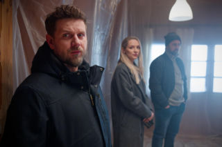 Uroczysko, odcinek 221: Za Aleksem podąża zabójca. Król zmaga się z osobistymi problemami