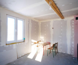 Tragiczny wypadek przerwał marzenia. Ekipa Nasz Nowy Dom walczyła z czasem. ZDJĘCIA domu przed i po remoncie