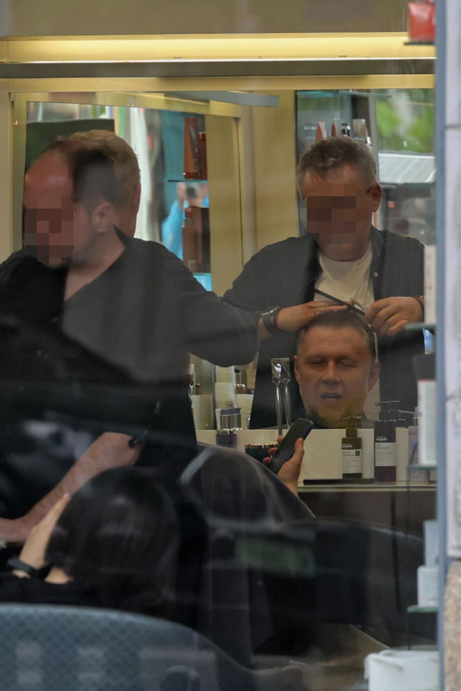 Minister Kierwiński wpadł do fryzjera