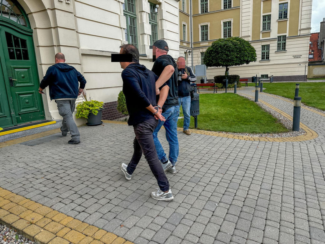 Grał włoskiego amanta, a w toalecie nagrywał kobiety. Teraz siedzi w areszcie