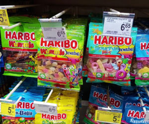 Żelki Haribo w polskich i niemieckich sklepach