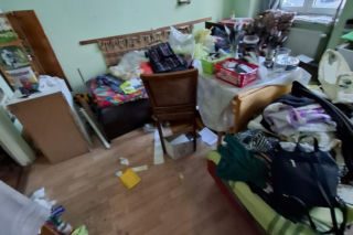 Zabili 83-letnią seniorkę za 180 zł.  Jej pokiereszowane ciało ukryli w wersalce