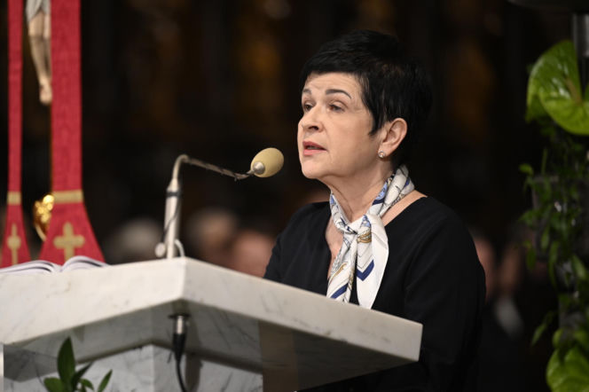 Msza za ofiary Smoleńska w Archikatedrze. Obecni Nawrocki i Kaczyńska