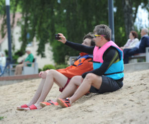 Kajakiem na piwo 0%. Męski wypad posła Misiło