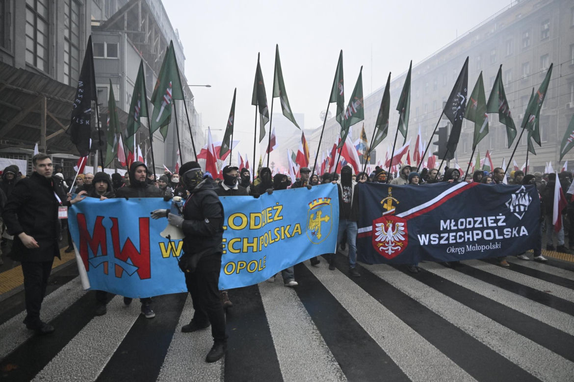 Marsz Niepodległości 2025 na żywo. Relacja z Warszawy. "Chcę zobaczyć Polskę samodzielną i niezakompleksioną"