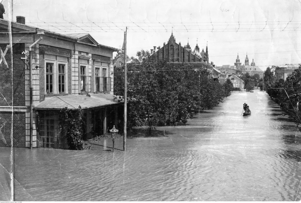 Kraków pod wielką wodą. Po centrum miasta pływały kajaki
