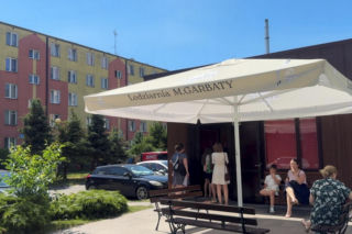 Każdy powinien być doceniony za ciężką pracę. Szczebrzeszyn nagradza uczniów. Za czerwony pasek czekają darmowe lody