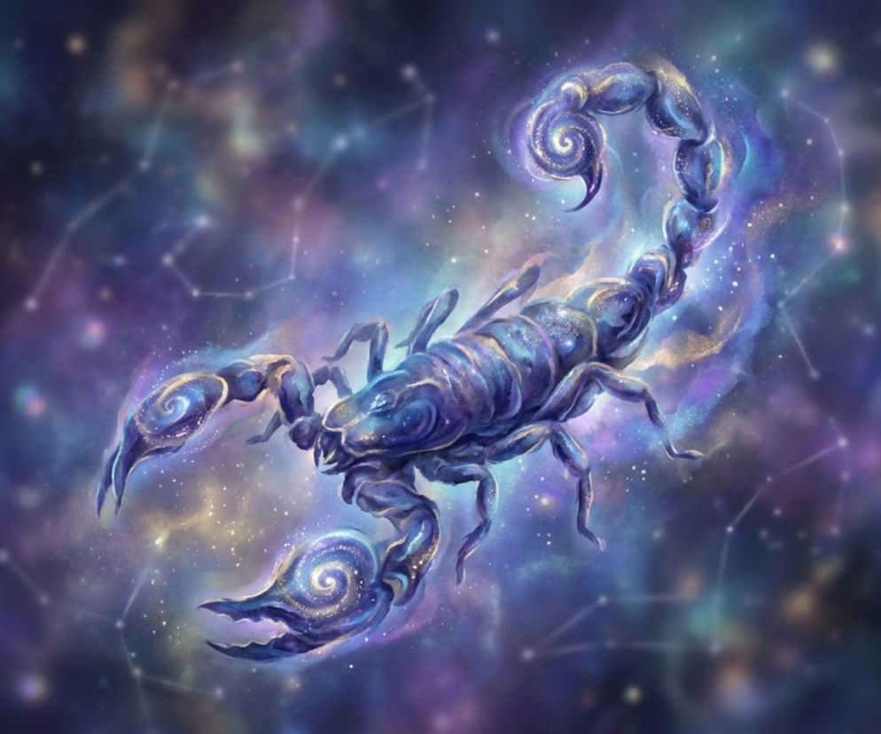 Kosmiczny skorpion w odcieniach fioletu i błękitu, ozdobiony złotymi spiralami, symbolizujący znak zodiaku na tle rozgwieżdżonej galaktyki. Przeczytaj o horoskopie dziennym Skorpiona na naszym portalu.