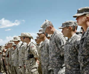 Generał Bieniek krytykuje Trumpa za słowa o polskich żołnierzach