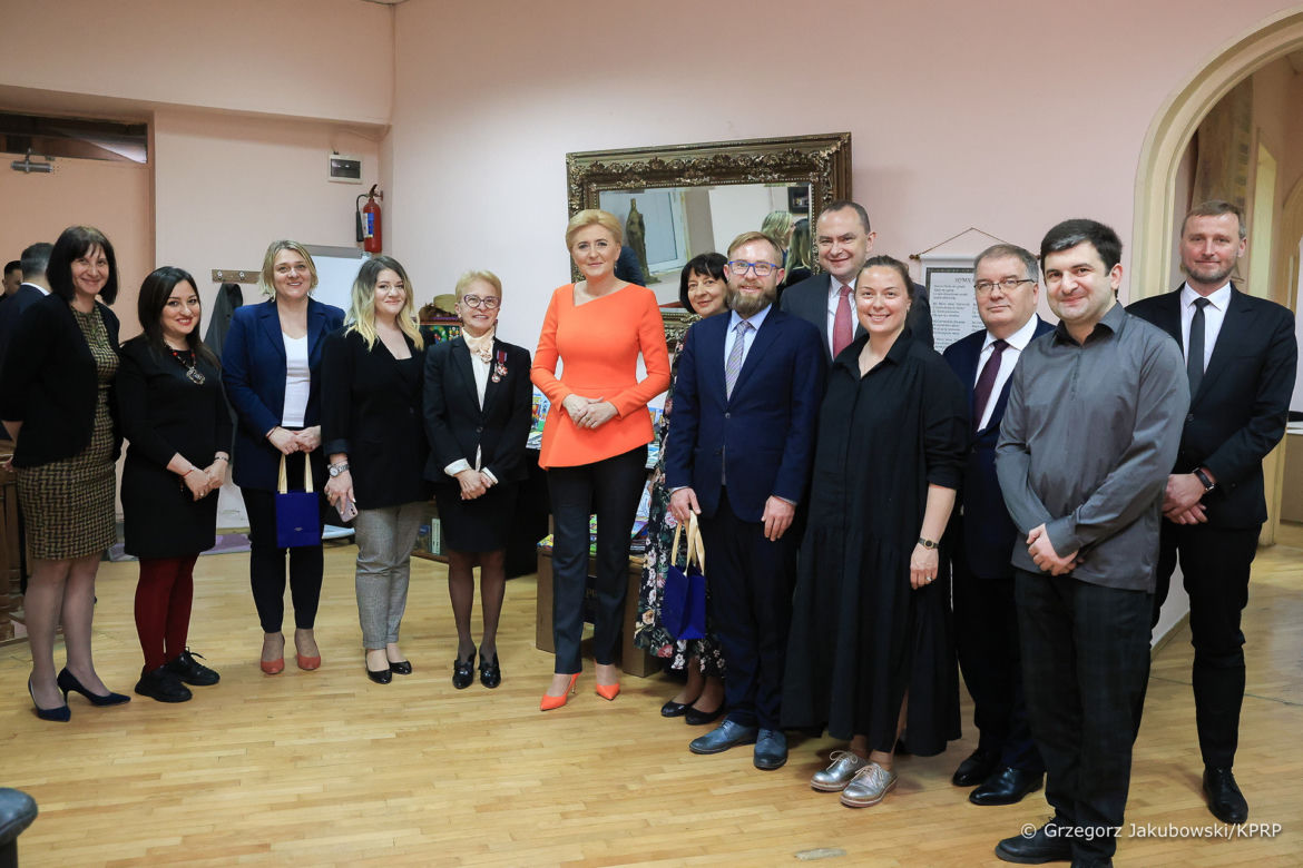 Agata Duda niczym Mandaryna!