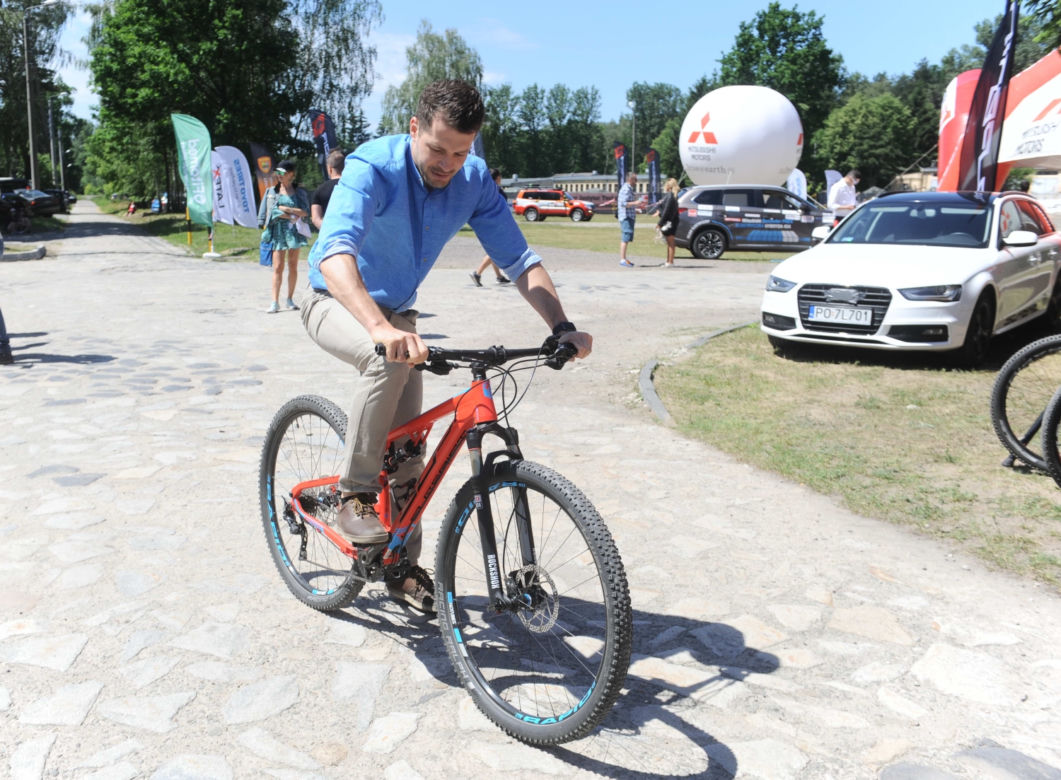 VIP CROSS 2016: polskie gwiazdy w terenówkach Mitsubishi