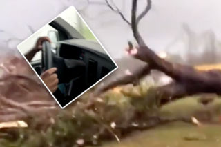 Przerażające! Tak wygląda tornado widziane z wnętrza samochodu - WIDEO