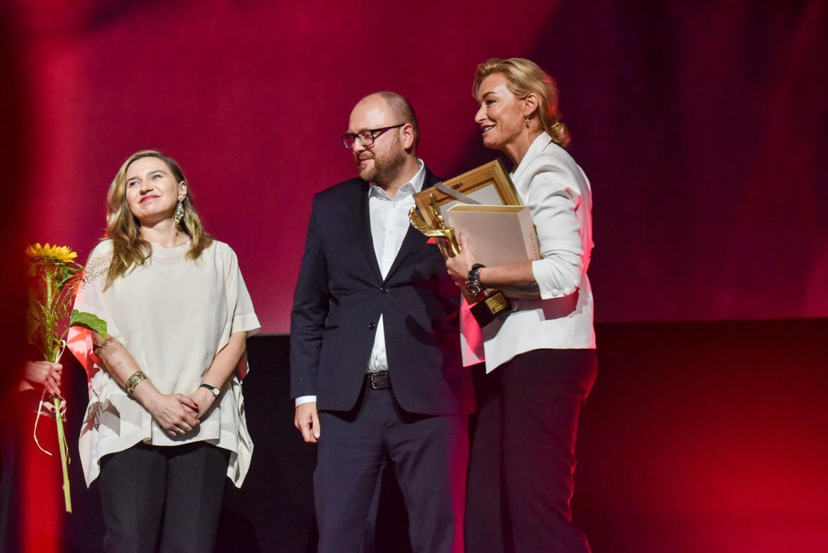 22. MFF Tofifest w Toruniu. Martyna Wojciechowska, Zbigniew Zamachowski, Jerzy Skolimowski i inne gwiazdy na gali zamknięcia