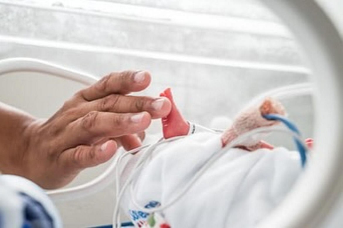 Urodziła sześcioro dzieci w 10 minut! Rekordowy poród szokuje