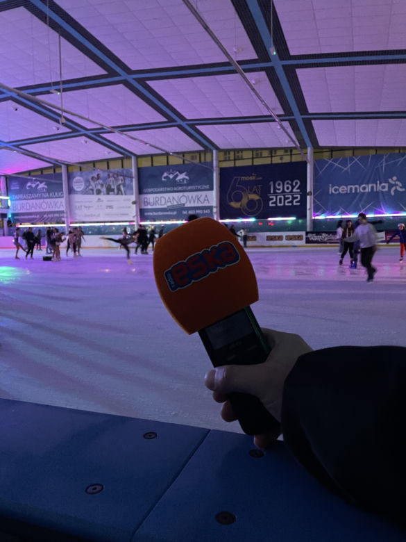 Świąteczna Potańcówka na Icemanii
