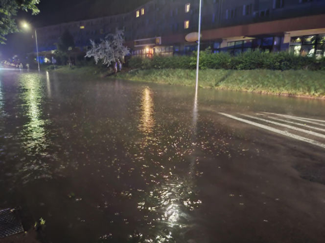 Zalane Starachowice. Widoki po burzy
