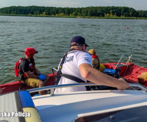 Akcja ratunkowa na Jeziorze Sławskim