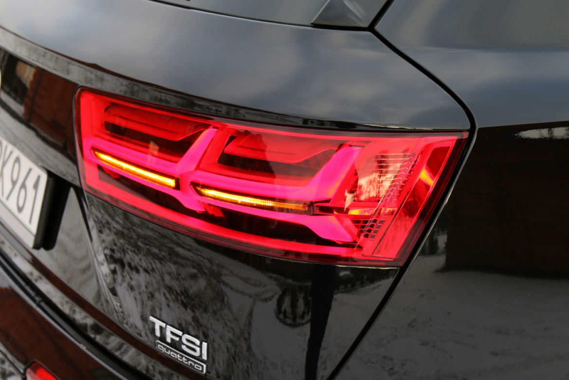 Audi Q7 3.0 V6 TFSI 333 KM Tiptronic quattro