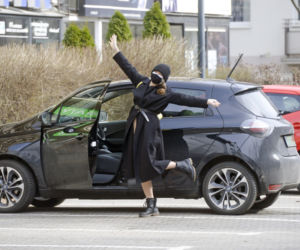 Lidia Popiel jeździ elektrycznym Renault Zoe