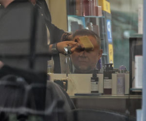 Minister Kierwiński wpadł do fryzjera