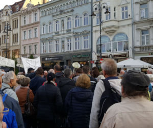 Protest mieszkańców ADM w Bydgoszczy. Ich czynsz to 10,80 zł za m2