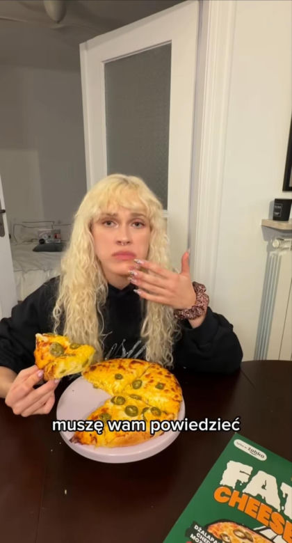 Helena Englert zjadła pizzę Książula