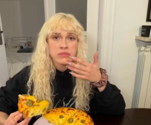 Helena Englert zjadła pizzę Książula