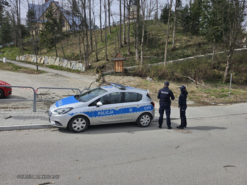 Tragiczny bilans wichur w Małopolsce. Pięć ofiar śmiertelnych i setki interwencji służb