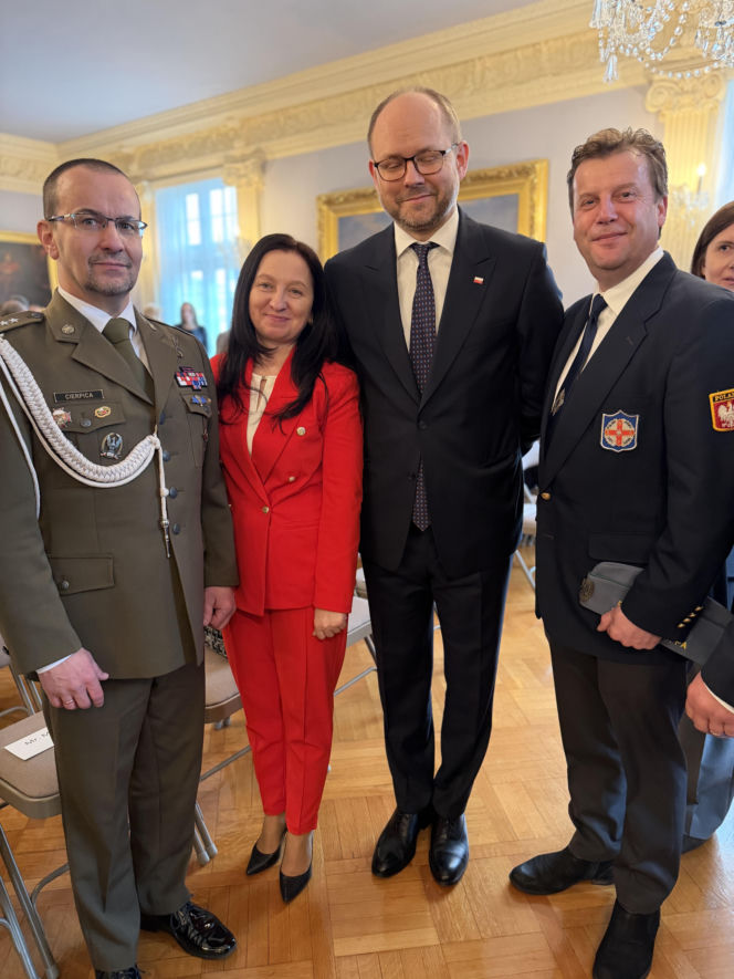 Wręczenie Krzyża Wielkiego Orderu Zasługi RP rodzicom Michaela Ollisa w Waszyngtonie, DC