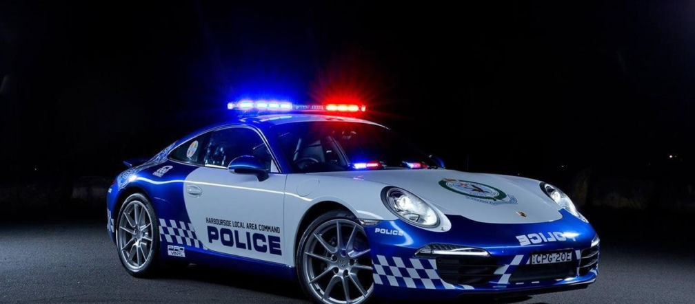 Porsche 911 Carrera jako radiowóz policji w Australii