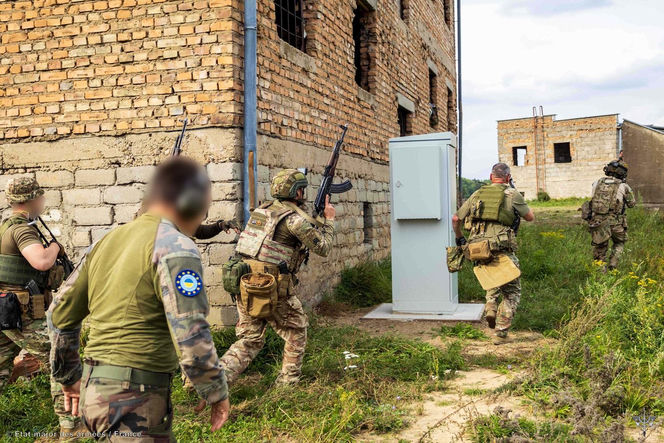 Szkolenia Ukraińców w Polsce. Przygotowanie do wojny z przeszłości?