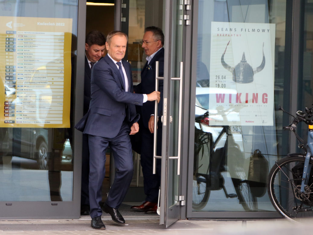 Urodziny Donalda Tuska. Tak szef PO obchodził urodziny - ciężko harował
