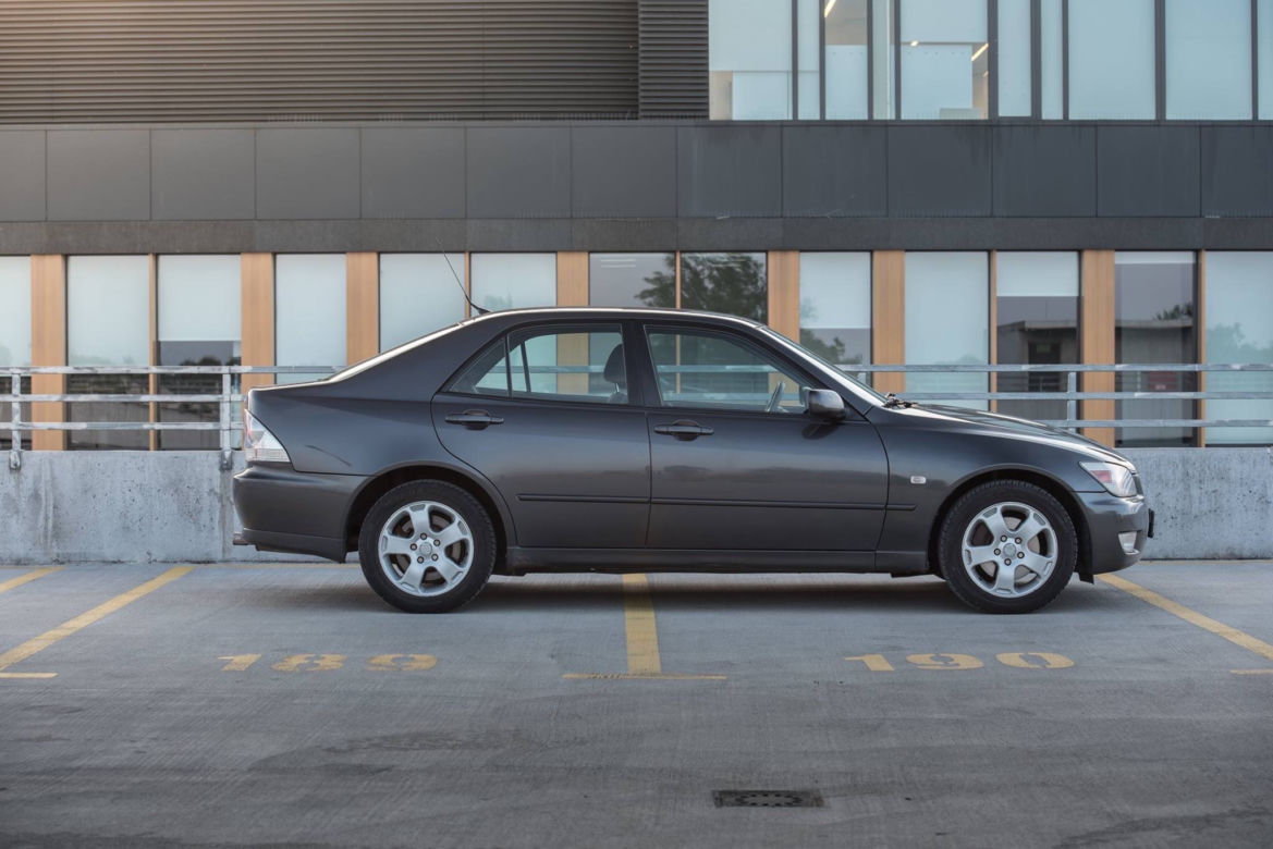 Lexus IS 200 - argumenty PRZECIW