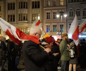 Wojna na Ukrainie. Bydgoszczanie protestowali przeciwko rosyjskiej agresji [ZDJĘCIA]