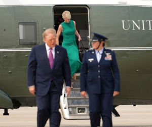 Trump obsypuje młode asystentki pieniędzmi! Na Święta