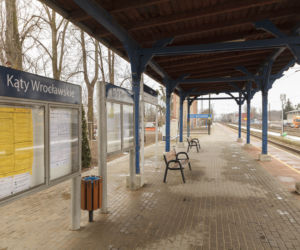 Zabytkowe dworce pod Wrocławiem otwarte dla podróżnych