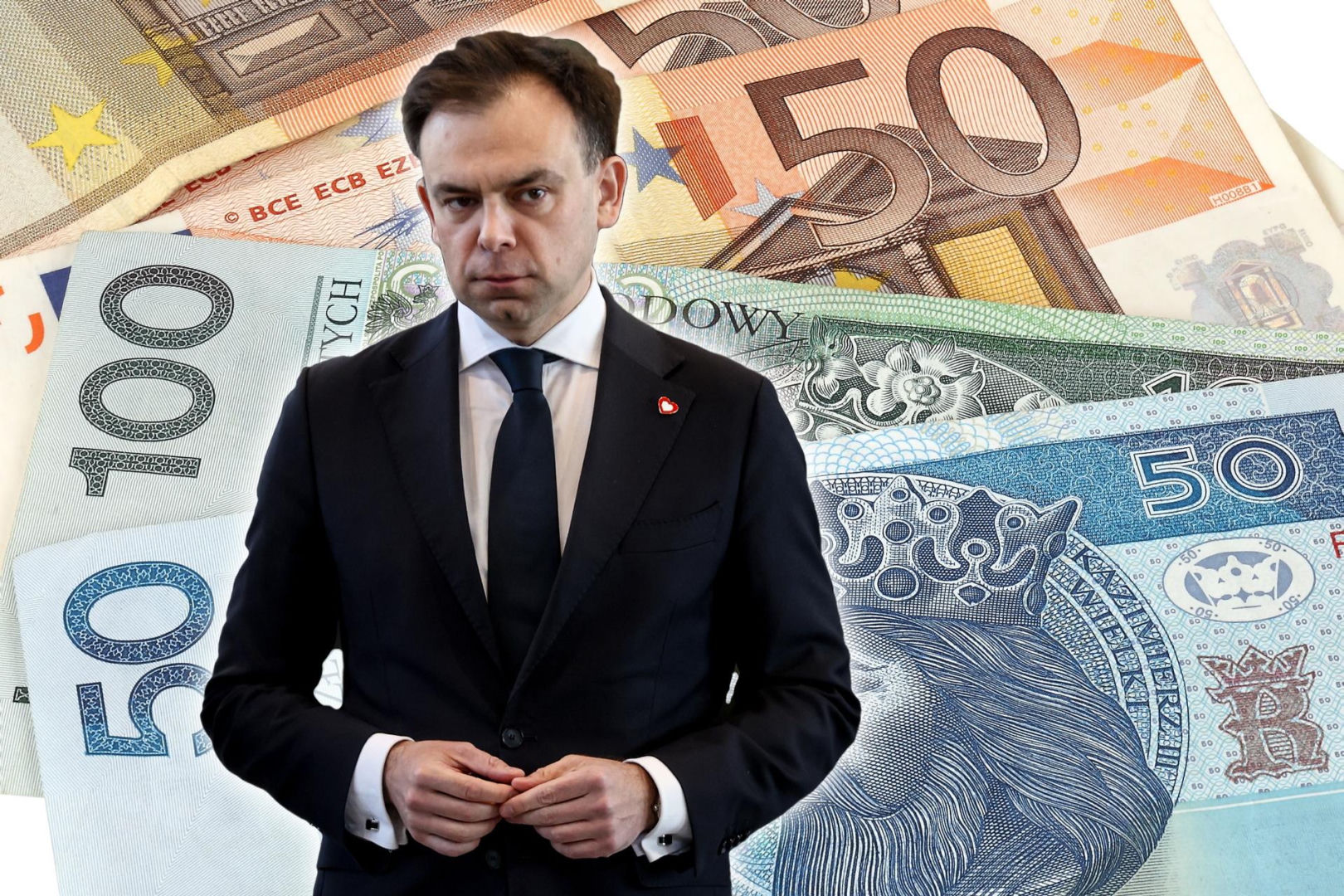 Andrzej Domański stawia sprawę jasno. Złoty chroni gospodarkę, a ...