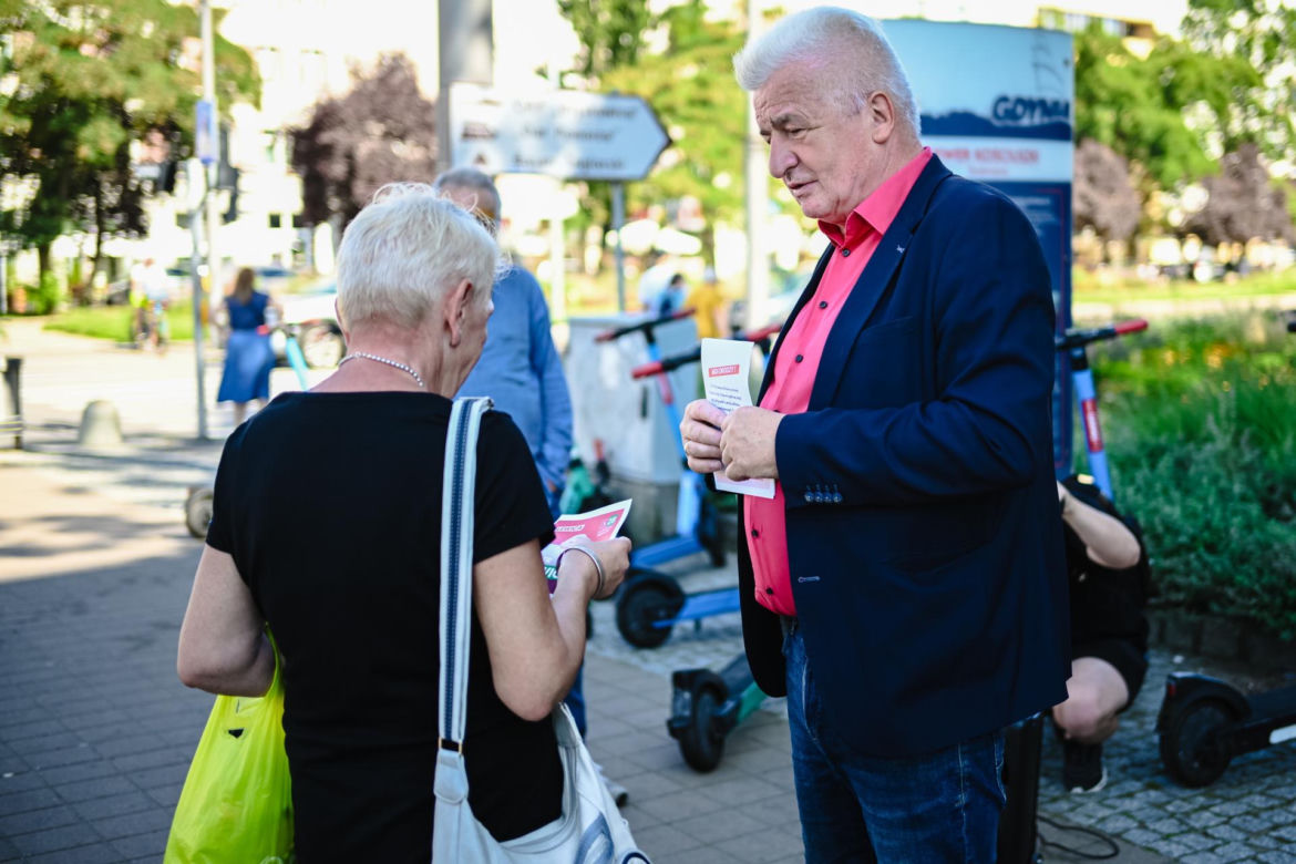 Piotr Ikonowicz szykuje się do Sejmu