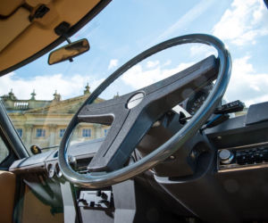 Range Rover o numerze seryjnym 001