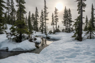 Pomorskie: drogi przejezdne, ale ślisko i błoto pośniegowe – sprawdź alerty