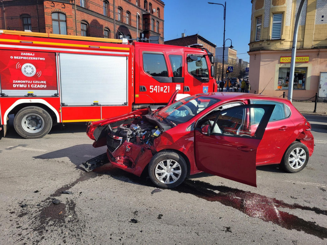 Wypadek w Piekarach Śląskich. Zablokowana ulica Bytomska