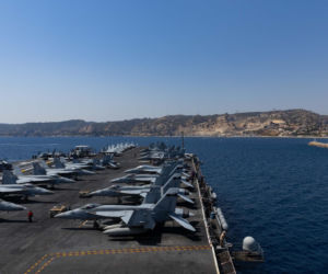 Gigantyczny koszt i polityczna presja. Marynarka Wojenna USA dokonuje przeglądu lotniskowców typu Ford