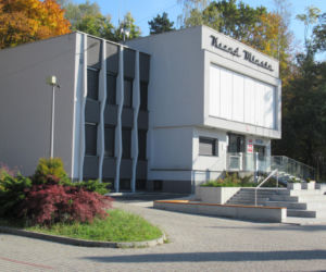 To jedno z najpiękniejszych miast w województwie śląskim. Powstało w PRL-u, wcześniej było osiedlem