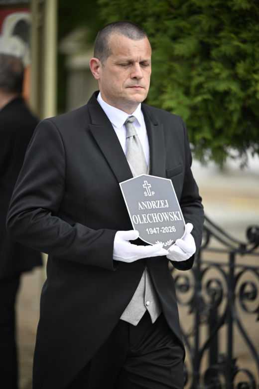 Grób Andrzeja Olechowskiego