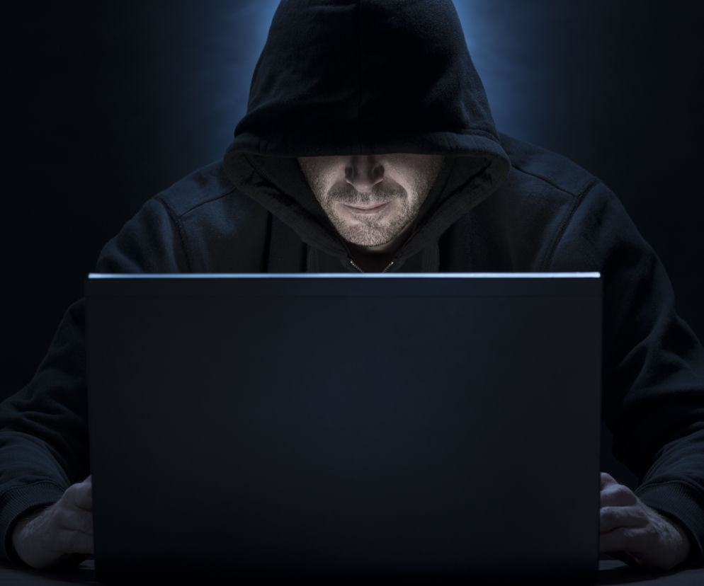 Hakerzy zaatakowali świat! Jak działa wirus PETYA?