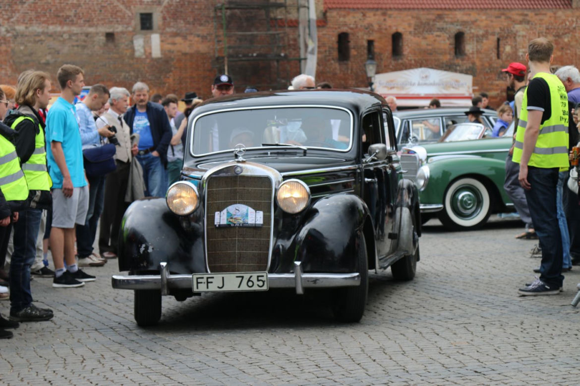 XV Zlot Zabytkowych Mercedesów StarDrive Poland 2016