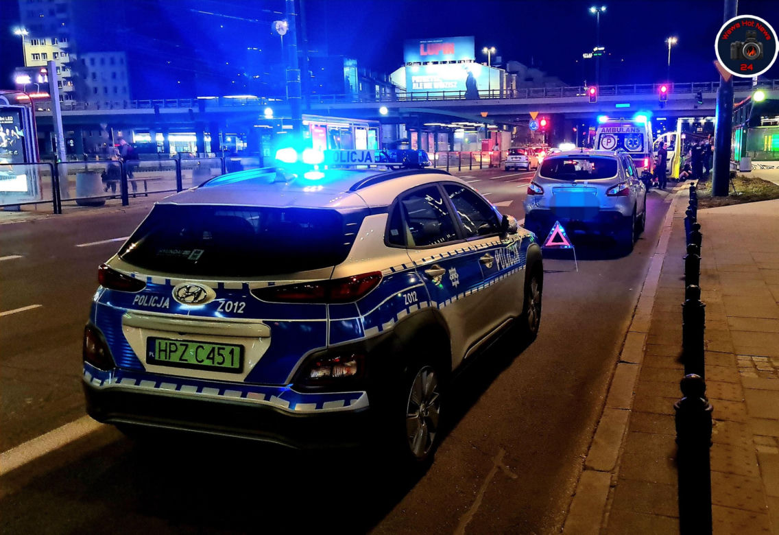 Policjantom w szybkim tempie udało się zatrzymać piątkę mężczyzn z mercedesa. 