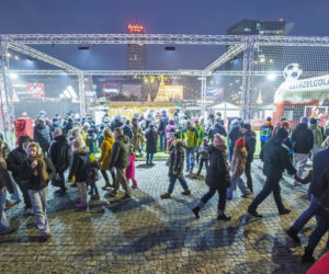 Tłumy na świątecznym Jarmarku Warszawskim. Zapytaliśmy ludzi, co o nim myślą