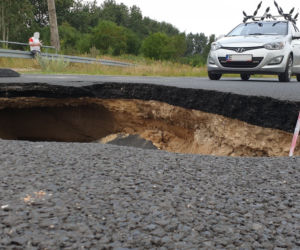  Kosztowała 35 mln złotych i po 8 latach się zepsuła. Co dalej z obwodnicą Kleszczowa?